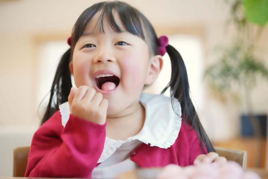 小児歯科で相談したい舌癖とは？子どもの歯並びへの影響を解説